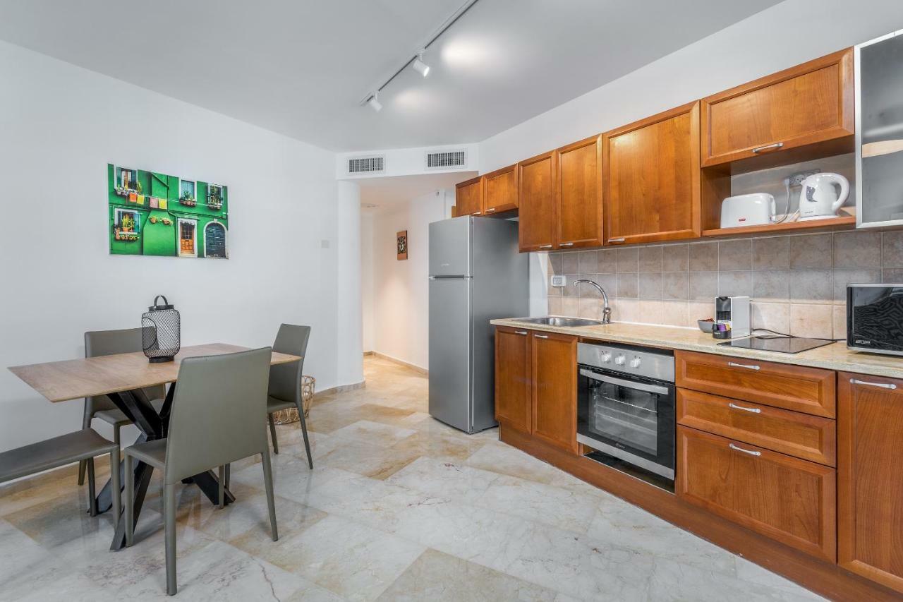 Dizengoff Square Superb 1 Bedroom With Balcony Tel Aviv Esterno foto